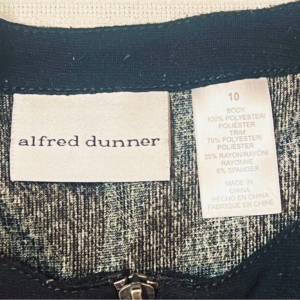 Alfred Dunner Faux Chinchilla Fur Full‎ Zip
Cardigan Sweater Jacket Sz 10 EUC - Picture 3 of 11